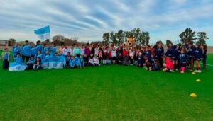 La Diputada Galnares destacó el trabajo conjunto que hizo posible la cancha de hockey sintético del Cef N°54 de Venado Tuerto