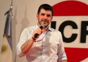 Leonel Chiarella: “Si tengo un funcionario como Adorni, lo echo a los 2 minutos”