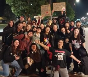 Fanáticos del Indio Solari se reunieron en Venado Tuerto para despedir al ícono del rock nacional