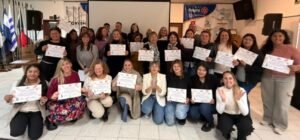 Fin de curso y entrega de diplomas a las 35 egresadas del taller de costura industrial y producción textil en Venado Tuerto