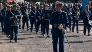 Emoción y orgullo venadense: La Marcha San Lorenzo hizo vibrar el Monumento a la Bandera