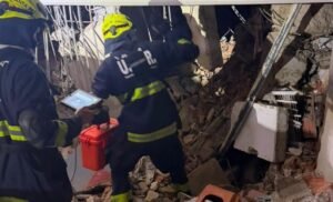 Bomberos santafesinos, entre ellos de Venado Tuerto y María Teresa, en Venezuela: “No es lo mismo verlo por televisión”