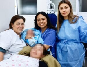 Julián nació en el SAMCo de María Teresa y devolvió una emoción que el hospital esperaba desde hacía más de dos años