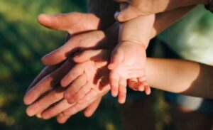 Retiraron a tres niños de hogares de tránsito en Venado Tuerto y las Familias Solidarias denuncian una medida “violenta e intempestiva”