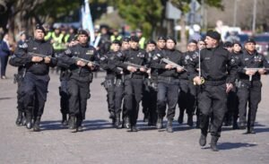 Organizan un gran desfile en Venado Tuerto para celebrar el Día de la Policía