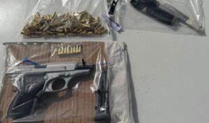 Secuestraron en Venado Tuerto una pistola, casi 100 cartuchos, una camioneta y un cuchillo: Un detenido