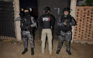 Golpe al microtráfico en Rufino, cocaína, marihuana, armas y casi $845.000 en efectivo en un allanamiento
